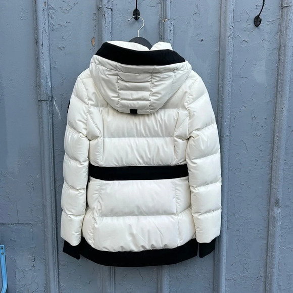 Moose Knuckles BNWOT Tracadie Down Jacket, size M - Picture 6 of 16
